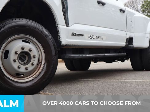 Used 2025 Ford F350 XLT image 2