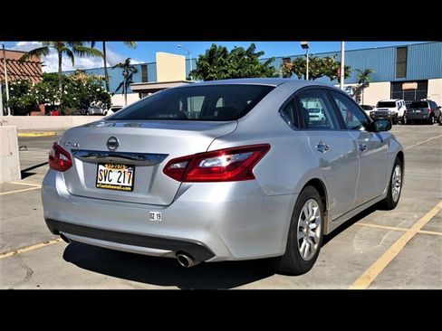 Used 2016 Nissan Altima 2.5 S w/ Power Driver Seat Package FWD image 5
