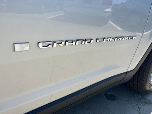 Used 2021 Jeep Grand Cherokee L Limited AWD/4WD image 18