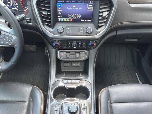 Used 2023 GMC Acadia AT4 w/ Technology Package AWD/4WD image 8
