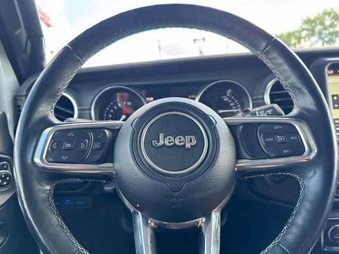 Used 2021 Jeep Wrangler Unlimited Sahara w/ Cold Weather Group image 16