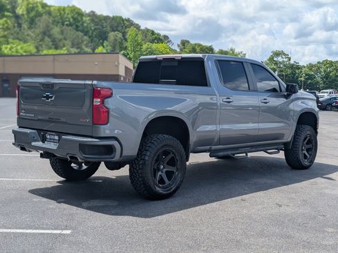 Used 2022 Chevrolet Silverado 1500 RST AWD/4WD image 9