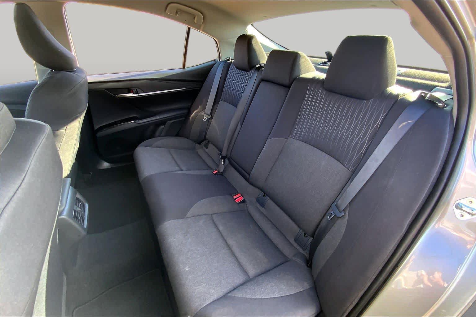 Used 2025 Toyota Camry LE FWD image 21