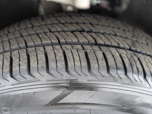 Used 2024 Audi Q5 2.0T Premium Plus image 34