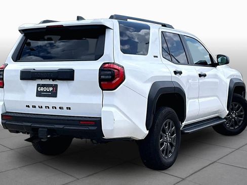 Used 2025 Toyota 4Runner SR5 image 12