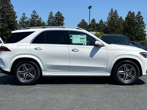 New 2026 Mercedes-Benz GLE 580 4MATIC image 8