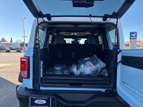 New 2025 Ford Bronco Heritage Edition image 38