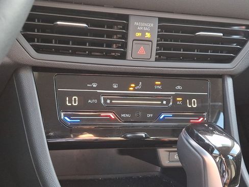 Certified 2025 Volkswagen Jetta S FWD image 15