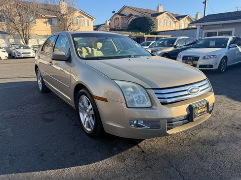 Used 2006 Ford Fusion SEL image 3