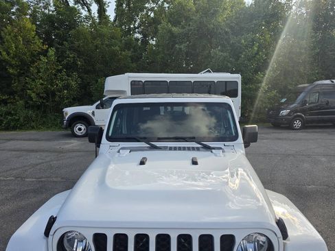 Used 2021 Jeep Gladiator Sport w/ Quick Order Package 24Q 80Th AWD/4WD image 30