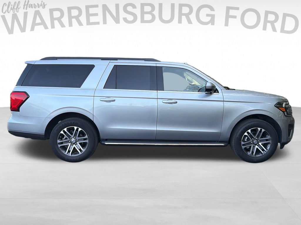 Used 2022 Ford Expedition Max XLT RWD image 8