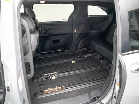 Used 2024 Toyota Sienna XSE AWD/4WD image 19