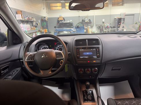 Used 2024 Mitsubishi Outlander Sport ES AWD/4WD image 24