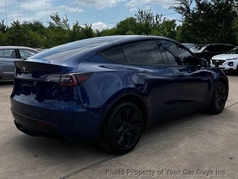Used 2025 Tesla Model Y Long Range RWD image 6