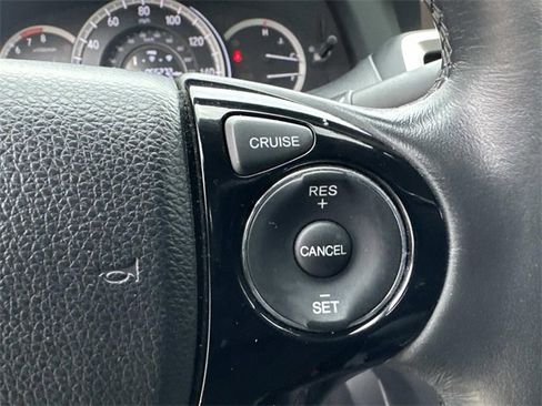 Used 2017 Honda Accord EX-L image 29