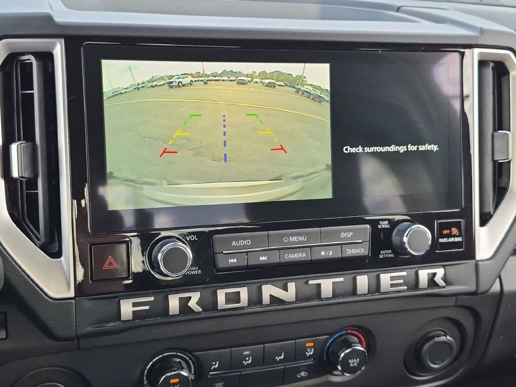 Used 2025 Nissan Frontier SV RWD image 19