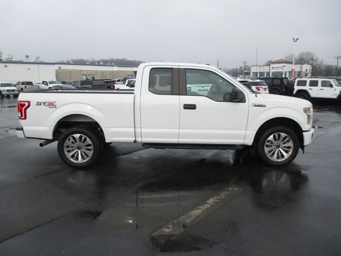 Used 2017 Ford F150 XL w/ Equipment Group 101A Mid image 4