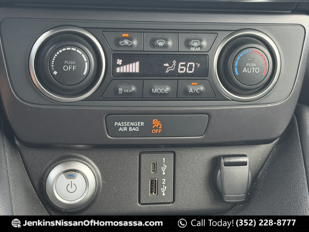 Certified 2025 Nissan Leaf S FWD image 36