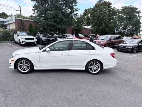 Used 2013 Mercedes-Benz C 300 4MATIC Sedan image 2