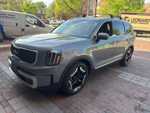 Certified 2024 Kia Telluride EX AWD/4WD image 7
