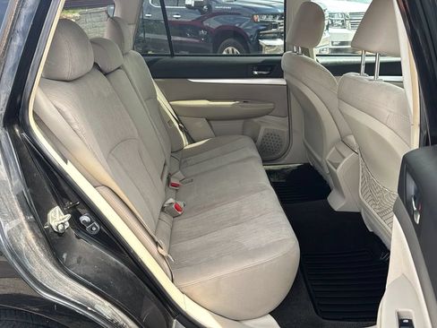 Used 2013 Subaru Outback 2.5i Premium w/ Popular Pkg 1A AWD/4WD image 9