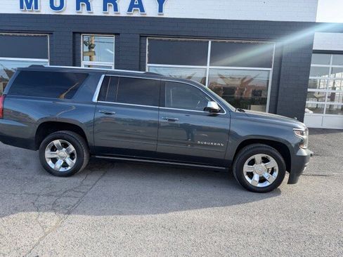 Used 2019 Chevrolet Suburban Premier image 10