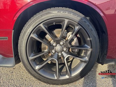 Used 2020 Dodge Challenger R/T w/ T/A Package image 11