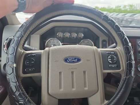Used 2008 Ford F250 Lariat AWD/4WD image 12