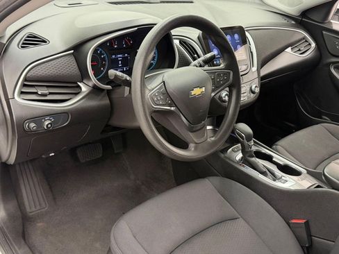 Used 2024 Chevrolet Malibu LT FWD image 3