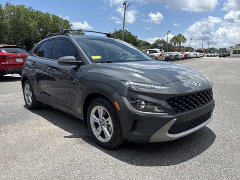 Used 2023 Hyundai Kona SEL AWD/4WD image 7