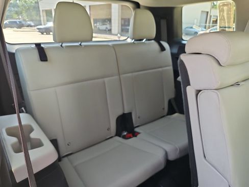 Used 2025 Hyundai Santa Fe SEL FWD image 30
