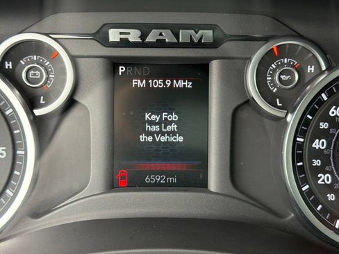 Used 2025 RAM 2500 Big Horn AWD/4WD image 24