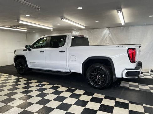 Used 2024 GMC Sierra 1500 Pro w/ Graphite Edition AWD/4WD image 7