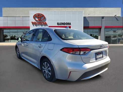 Used 2022 Toyota Corolla LE image 5
