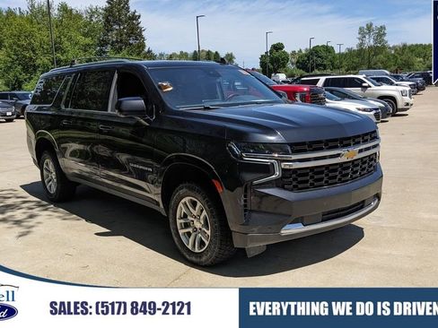 Used 2023 Chevrolet Suburban LS AWD/4WD image 1