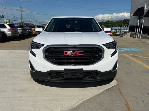Used 2021 GMC Terrain SLE AWD/4WD image 4
