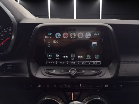 Used 2017 Chevrolet Camaro SS RWD image 17
