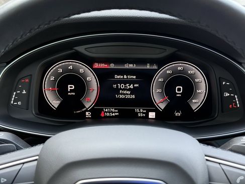 Used 2024 Audi Q7 2.0T Premium Plus image 12