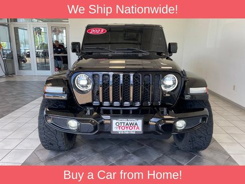Used 2023 Jeep Gladiator Overland AWD/4WD image 3