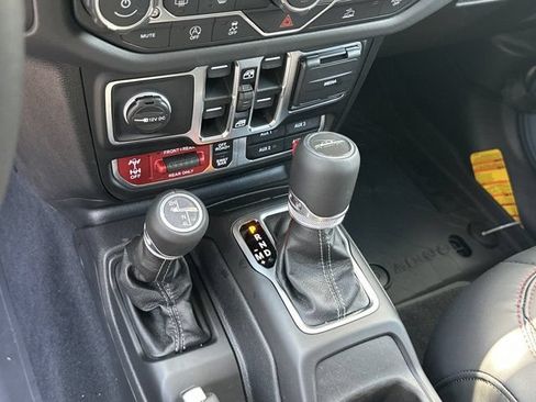 New 2026 Jeep Gladiator Sport AWD/4WD image 26