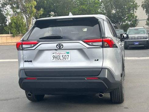 Used 2023 Toyota RAV4 LE FWD image 3