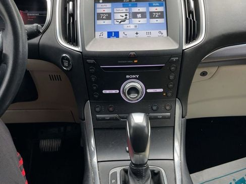 Used 2017 Ford Edge Titanium w/ Equipment Group 301A FWD image 6