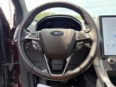 Used 2023 Ford Edge Titanium w/ Equipment Group 301A AWD/4WD image 17