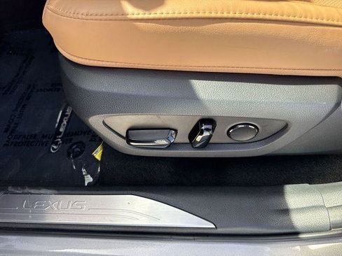 Certified 2024 Lexus NX 250 FWD image 12