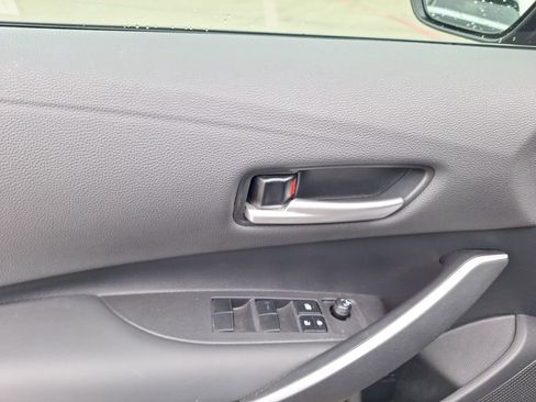 Used 2025 Toyota Corolla SE image 17