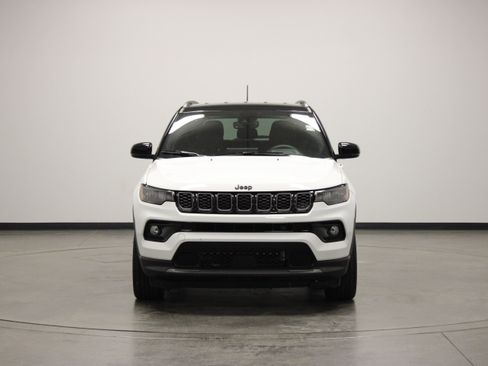 Used 2026 Jeep Compass Limited AWD/4WD image 3