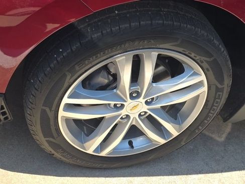 Used 2019 Chevrolet Equinox Premier FWD image 10