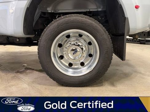 Certified 2026 Ford F450 Platinum w/ FX4 Off-Road Package AWD/4WD image 8