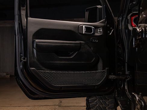 Used 2023 Jeep Gladiator Rubicon w/ LED Lighting Group AWD/4WD image 25