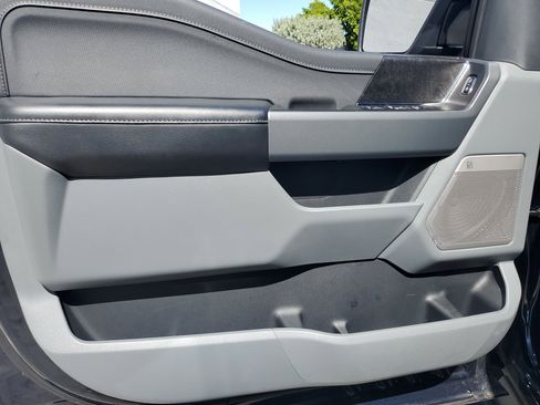 Used 2024 Ford F150 Lightning Flash image 8